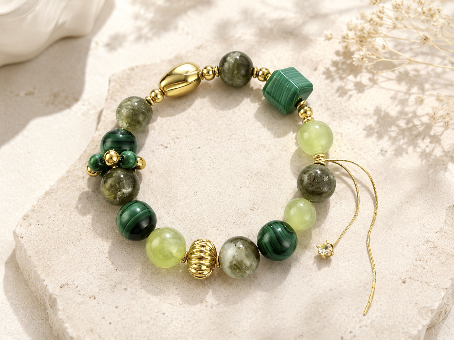 翠翎 Verdant Plume
